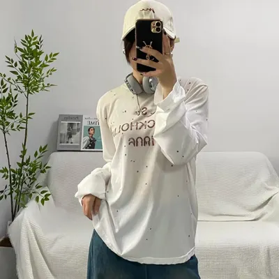 White Long Sleeve Graphic T-Shirt With Studs Casual