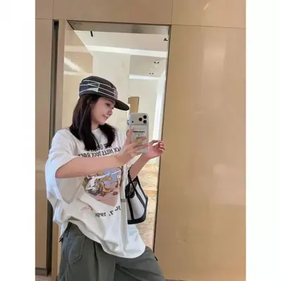 Unisex Oversized White Graphic T-Shirt