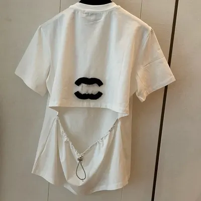 White Crop Top With Lip Design Casual T-Shirt