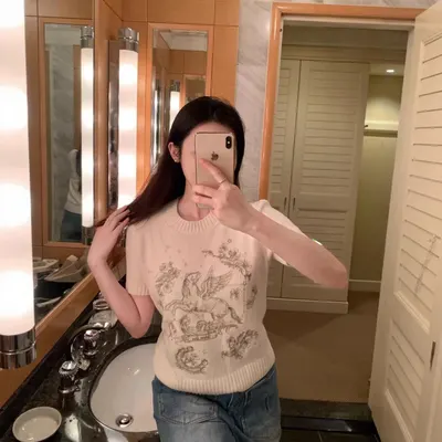 Pegasus Knit Cream Short Sleeve Sweater